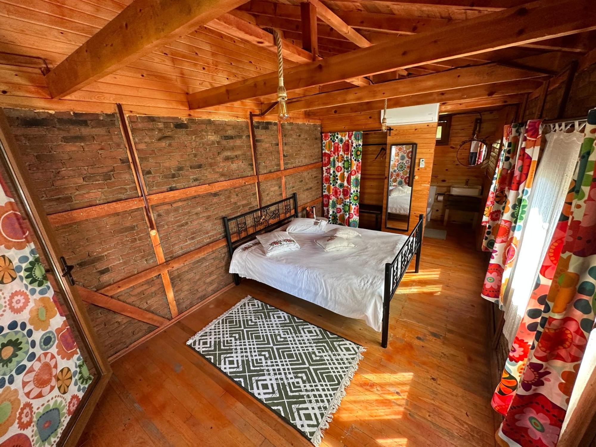 Otantik Tas Ev Bed and Breakfast Dalaman Εξωτερικό φωτογραφία