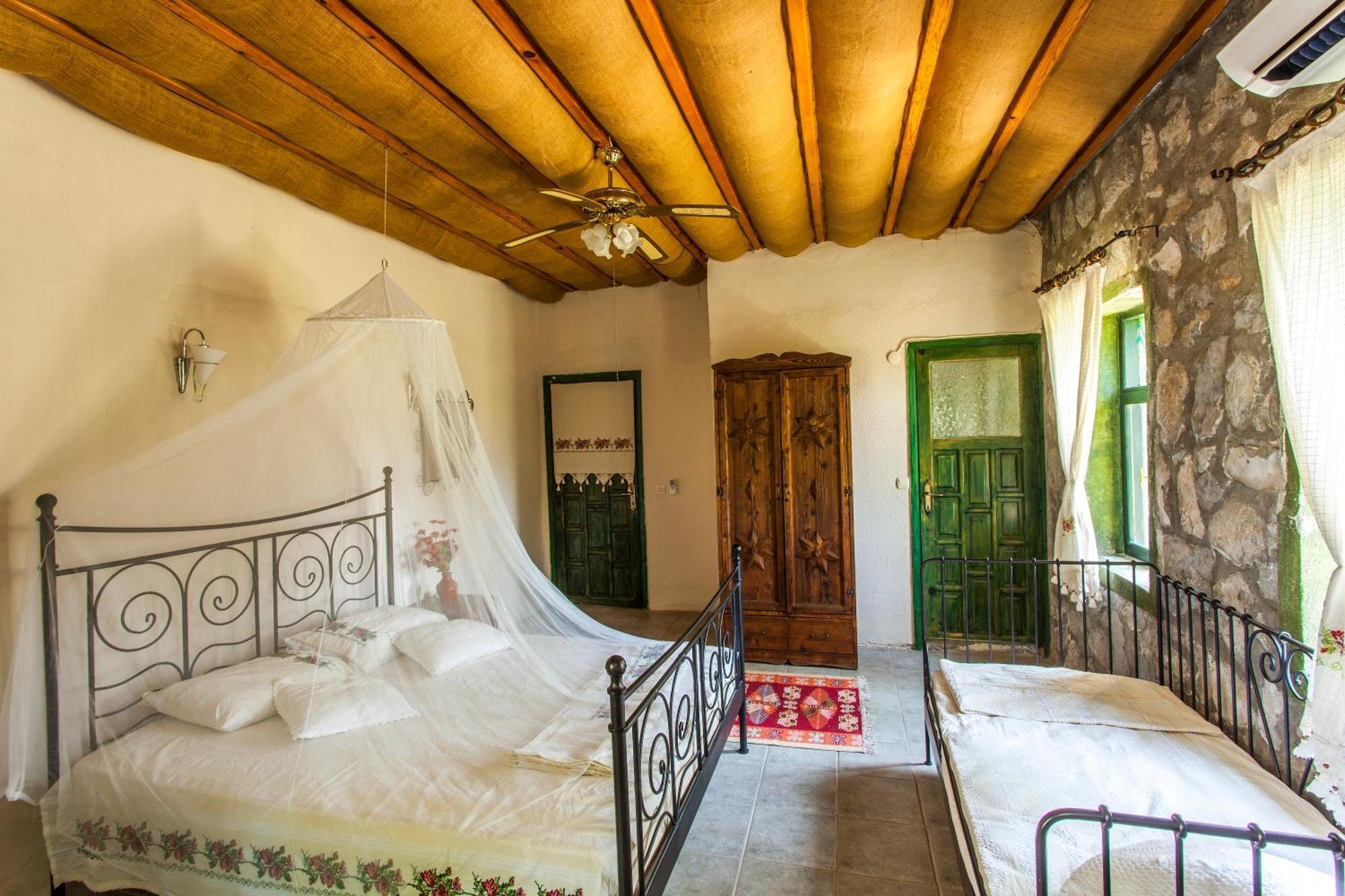 Otantik Tas Ev Bed and Breakfast Dalaman Εξωτερικό φωτογραφία