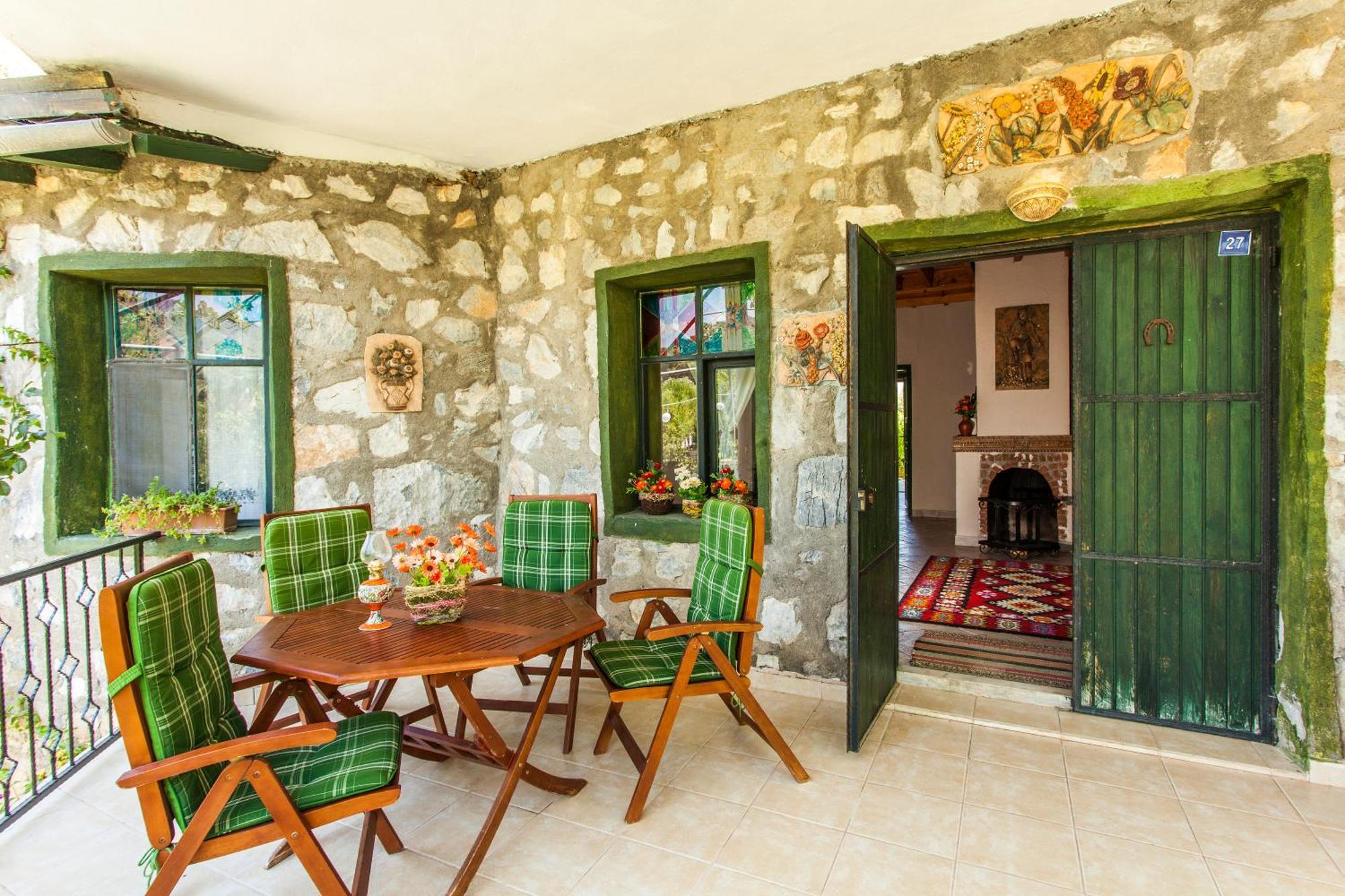 Otantik Tas Ev Bed and Breakfast Dalaman Εξωτερικό φωτογραφία